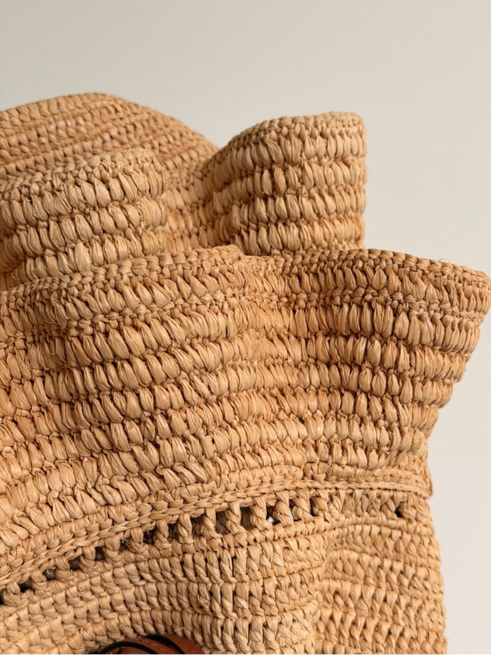 LOEWE x Paula's Ibiza Balloon Ruffled Raffia Shoulder Bag - Picture 7 of 14